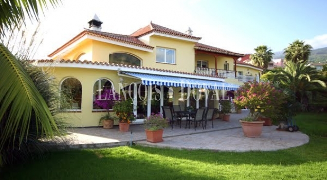 Los Realejos. Tenerife. Villa y finca en venta.