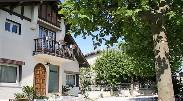 Donostia San Sebastián. Hotel con encanto en venta. Antiguo caserío.