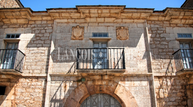 León. Comarca de Babia. Casa Palacio en venta. Villasecino.