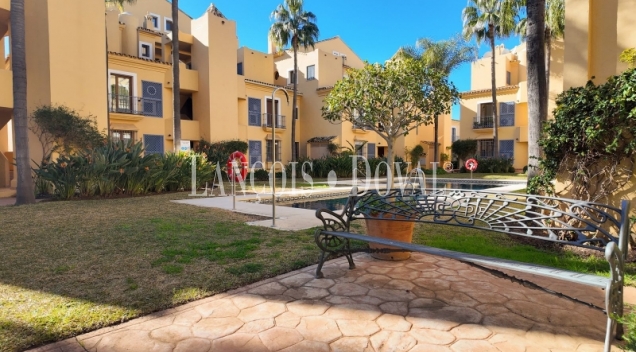 Marbella. Nagüeles. Magnifico apartamento en venta. Piscina y parking.