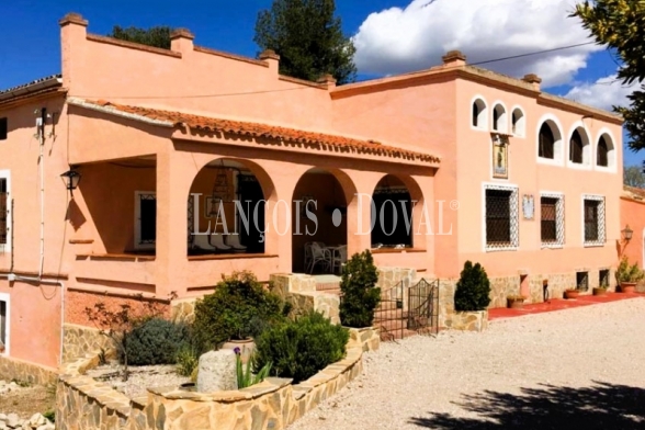 Alicante. Casa rural en venta. Agres. Sierra Mariola