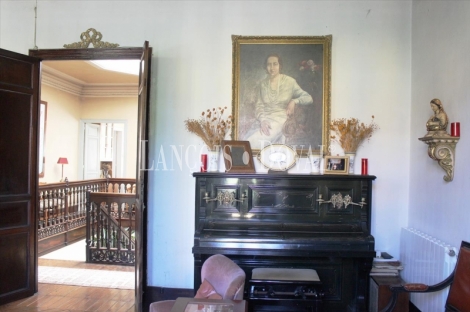 Llanes. Asturias. Casona histórica en venta. Centro urbano.