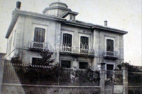 Llanes. Asturias. Casona histórica en venta. Centro urbano.