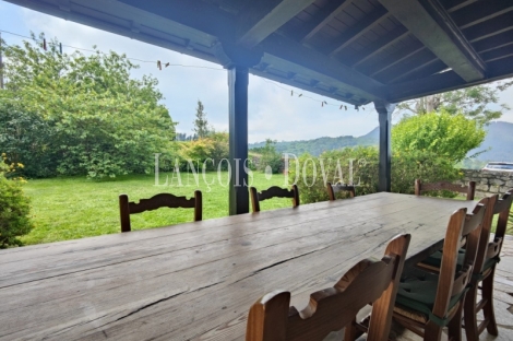 Cangas de Onis. Asturias. Casona Asturiana de piedra en venta.