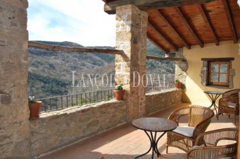 Beget. Girona Masía casa rural en venta.