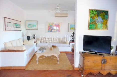 Marbella. Villa en venta actualmente Bed & Breakfast. Málaga.