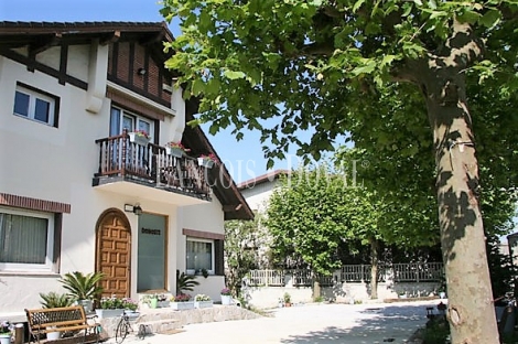 Donostia San Sebastián. Hotel con encanto en venta. Antiguo caserío.