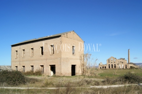 Cortes de Navarra. Tudela. Antigua fábrica de azúcar en venta. Ideal usos dotacionales.