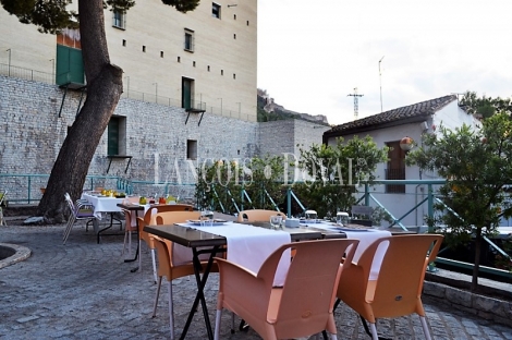 Restaurante en venta. Sagunto. Junto teatro romano.