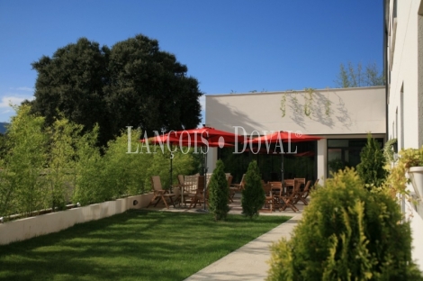 Ávila. Venta hotel rural con encanto. Centro hípico. Navaluenga.