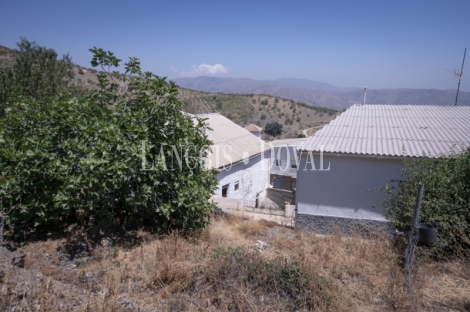 Alpujarra Granadina. Casa de labranza en venta a rehabilitar. Ideal turismo rural.