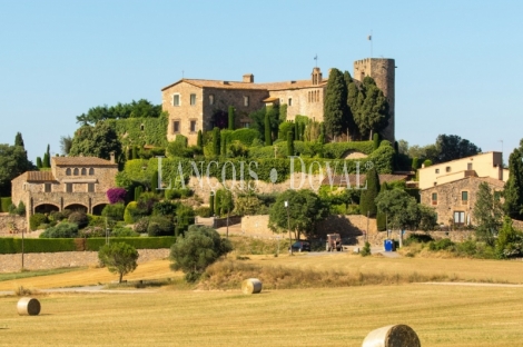 Baix Empordà. Histórico castillo en venta.