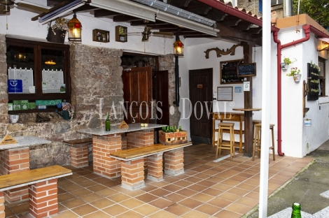 Asturias. Oportunidad. Restaurante en venta con apartamentos turísticos. Proaza. Senda del Oso.