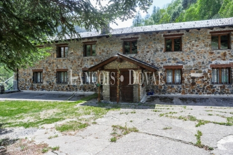 Os de Civis. Casa rústica en venta. Ideal hostelería. Valls de Valira