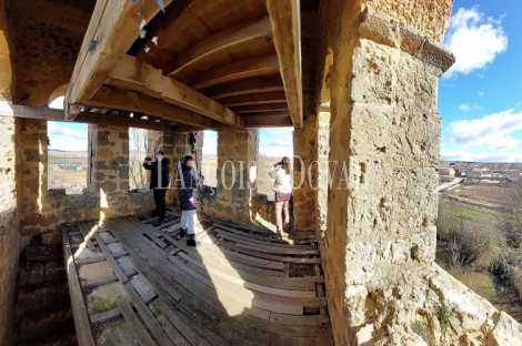 Castilla León. Torre campanario de antigua iglesia en venta.