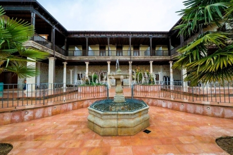 Soria. Alquiler del Palacio de Alcubilla de Avellaneda.