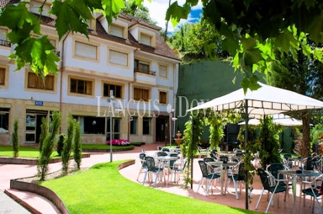 Asturias. Cangas del Narcea. Venta hotel y restaurante eventos y bodas.