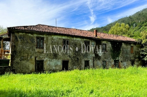 Cantabria. Casona y central hidroeléctrica en venta. Valle de Buelna.