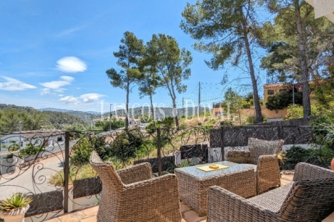 Una exclusiva casa en venta en Olivella. Un lujo cerca de Sitges y Barcelona.