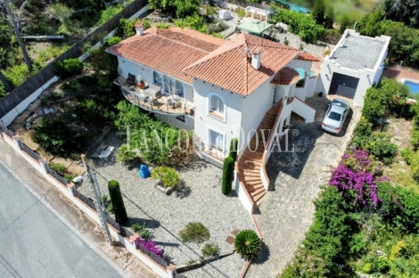 Una exclusiva casa en venta en Olivella. Un lujo cerca de Sitges y Barcelona.