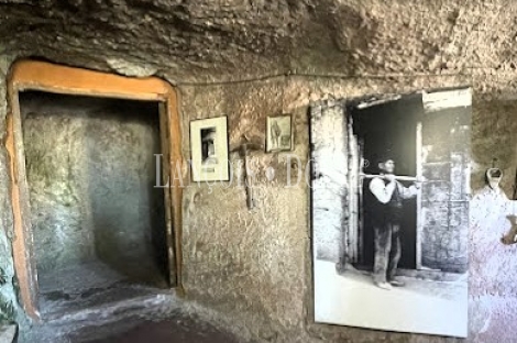 Alcolea del Pinar. La histórica casa de piedra sale a la venta.