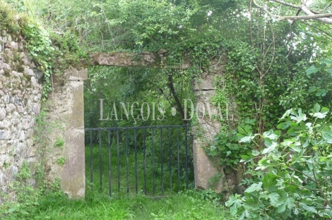 Valle de Baztan. Una casa palacio en venta ideal proyecto turístico en Navarra.