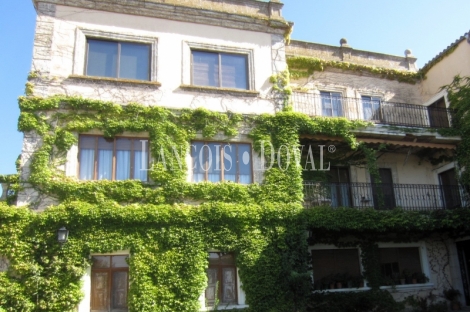 Ciudad Rodrigo. Edificio señorial en venta ideal hotel o apartamentos.