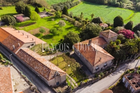 A Coruña. Un pazo histórico en venta en Aldea Leboráns. Ames