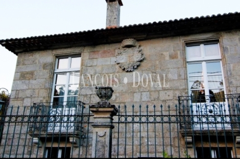 A Coruña. Un pazo histórico en venta en Aldea Leboráns. Ames