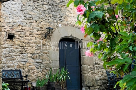 Huesca. Albergue rural en venta. Botaya.