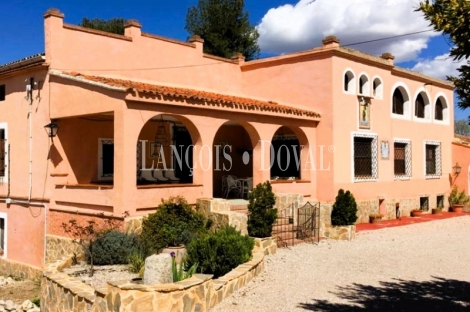 Alicante. Casa rural en venta. Agres. Sierra Mariola