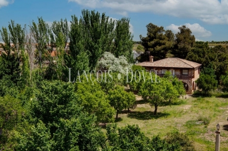 Toledo. Torreón medieval y casa en venta. Mazarambroz.