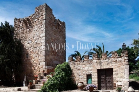 Toledo. Torreón medieval y casa en venta. Mazarambroz.