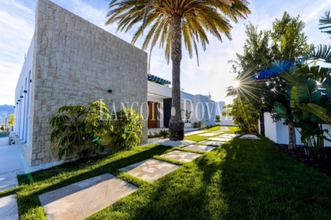 El Albir. Villa de estilo moderno en venta. Alfàs del Pi. Alicante