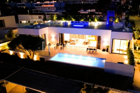 El Albir. Villa de estilo moderno en venta. Alfàs del Pi. Alicante