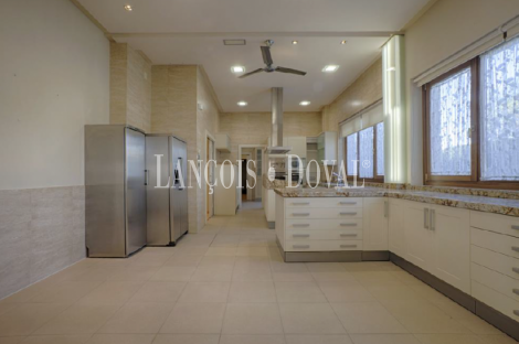 León. Las Eras de Renueva. Exclusiva casa en venta.