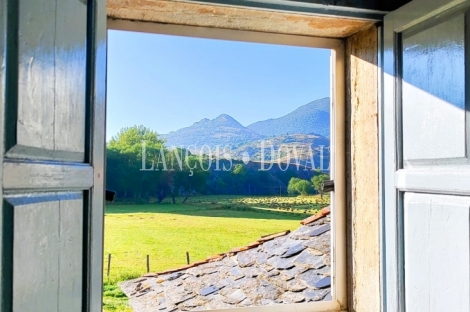 León. Comarca de Babia. Casa Palacio en venta. Villasecino.