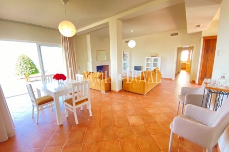 Torrox. Málaga. Fantastica Villa en venta. Excelentes vistas. Ideal inversión.