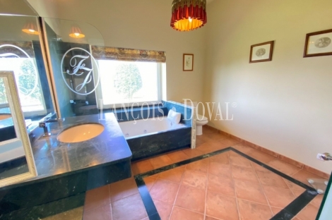 Torrox. Málaga. Fantastica Villa en venta. Excelentes vistas. Ideal inversión.