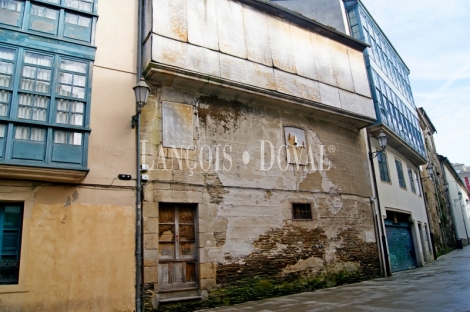 Lugo. Casa señorial en venta del s XIX. Conjunto Histórico Artístico de la Catedral