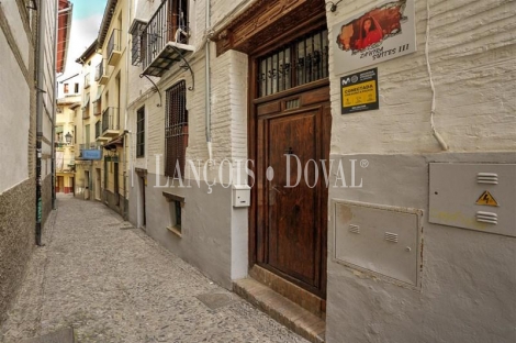 Granada. Casa Palacio Mudéjar en venta. Bajo Albaicín junto Plaza Nueva