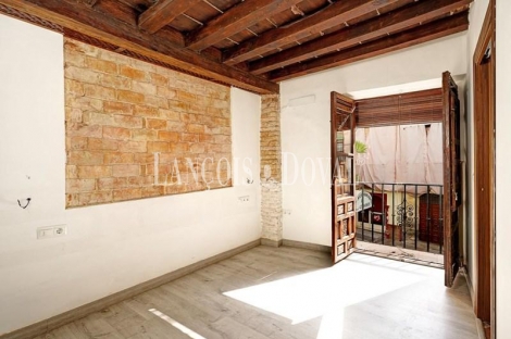 Granada. Casa Palacio Mudéjar en venta. Bajo Albaicín junto Plaza Nueva