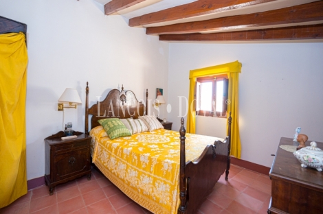 Polop. Alicante. Casa señorial en venta. Casco histórico. Ideal alojamiento turístico.