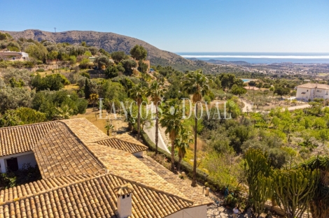 Finestrat. Finca en venta con maravillosas vistas. Alicante. 