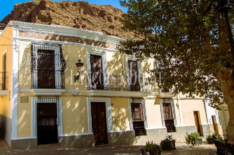 Almería. Casa señorial en venta. La Alpujarra Baja. Alboloduy