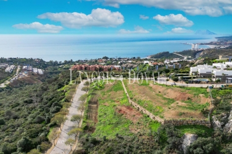 Parcelas en venta en Manilva con vistas al mar. Bahía Las Rocas