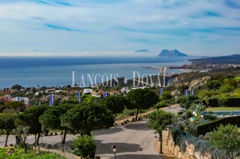 Parcelas en venta en Manilva con vistas al mar. Bahía Las Rocas