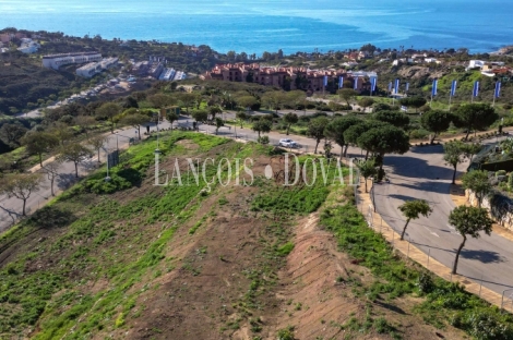 Parcelas en venta en Manilva con vistas al mar. Bahía Las Rocas