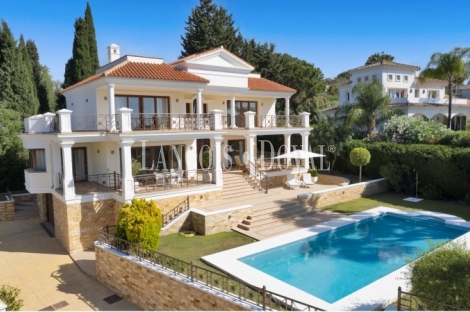 Marbella. Villa exclusiva en venta. Hacienda Las Chapas