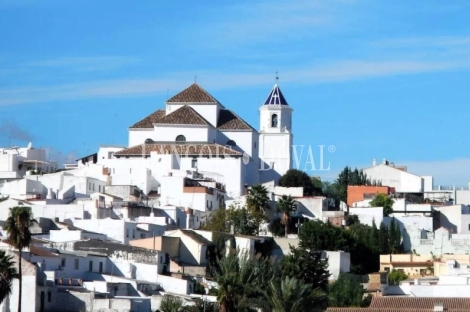 Alhaurín el Grande. Casa reformada en venta en el casco antiguo